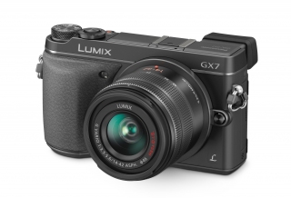 Беззеркальный фотоаппарат Lumix DMC-GX7 от компании Panasonic